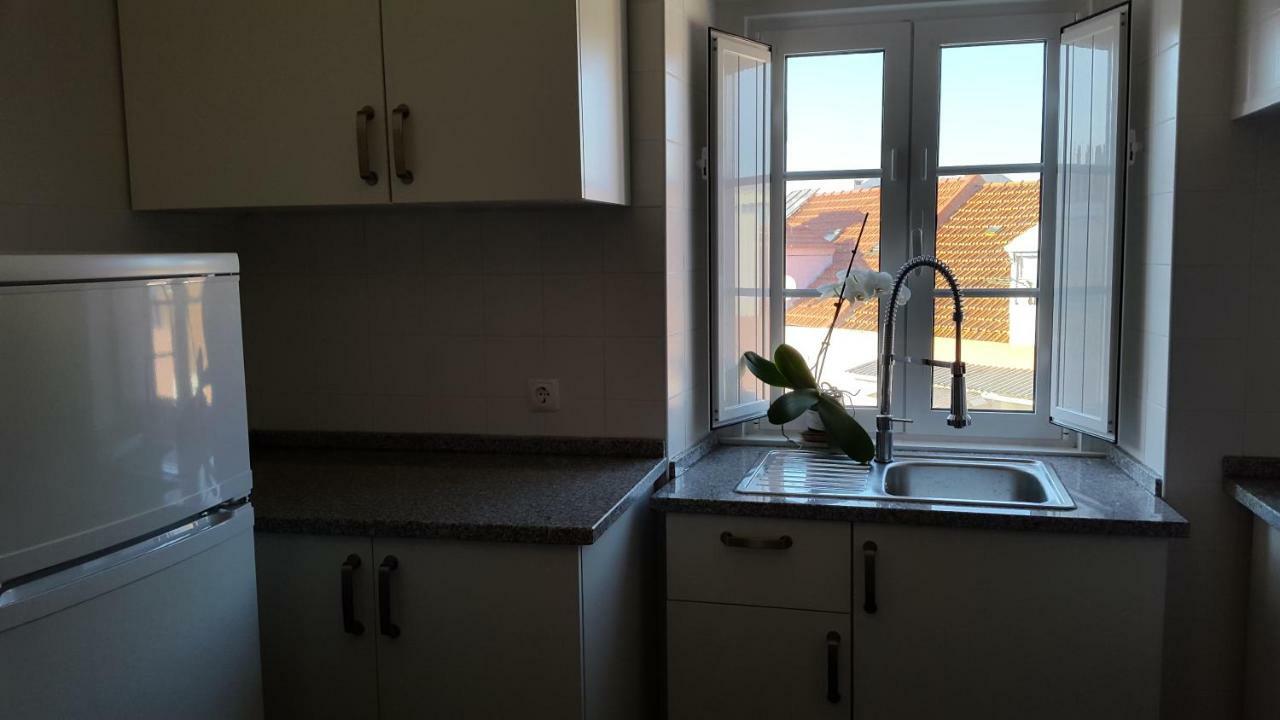 Apartamentos Tejo à Vista Lisbona Esterno foto